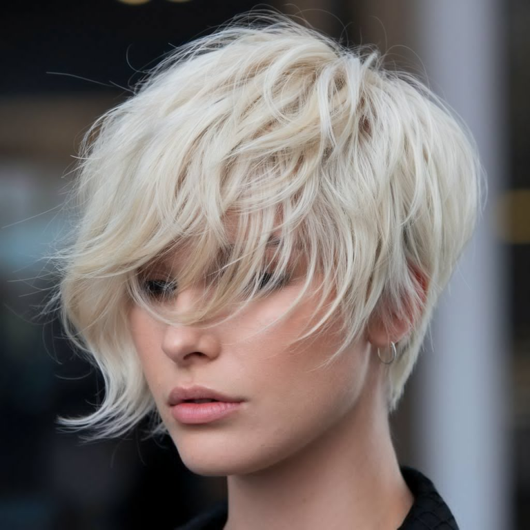 25 Short Haircuts for Women Ideas