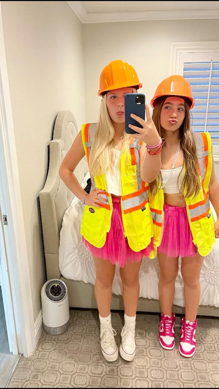 23 College Halloween Costume Ideas for Black Women (Cute, Budget-Friendly & Party-Ready)