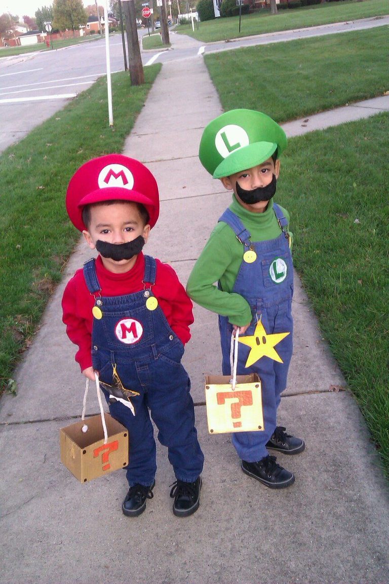 19 Halloween Costumes for Boys 8-10 That Survive an Actual Night of Trick-or-Treating