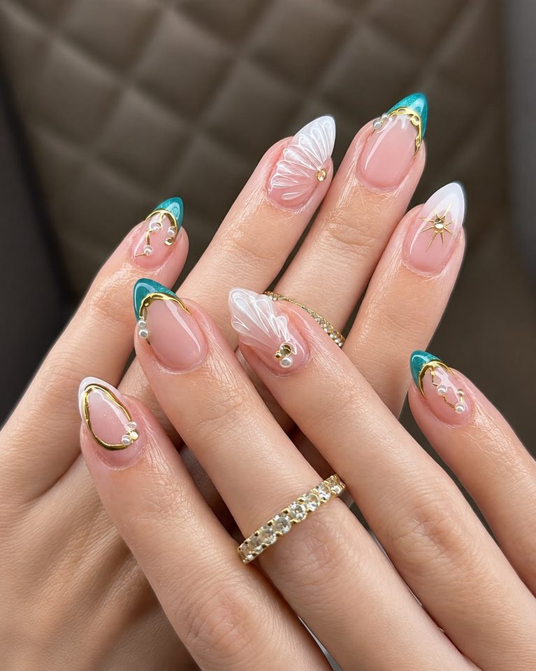 24 Chrome Nail Designs I’d Actually Wear (And Which Ones I’d Skip)